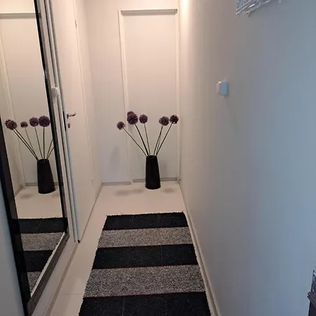 Kullerkupu Hostel Kuressaare