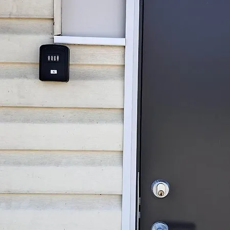 Kullerkupu Hostel Guest house Kuressaare